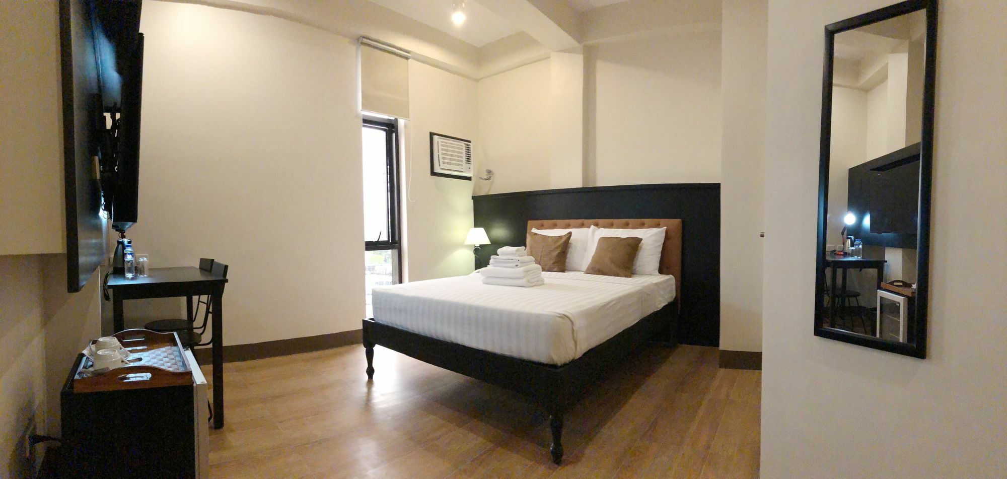 Achievers Airport Hotel Pasay Exteriör bild