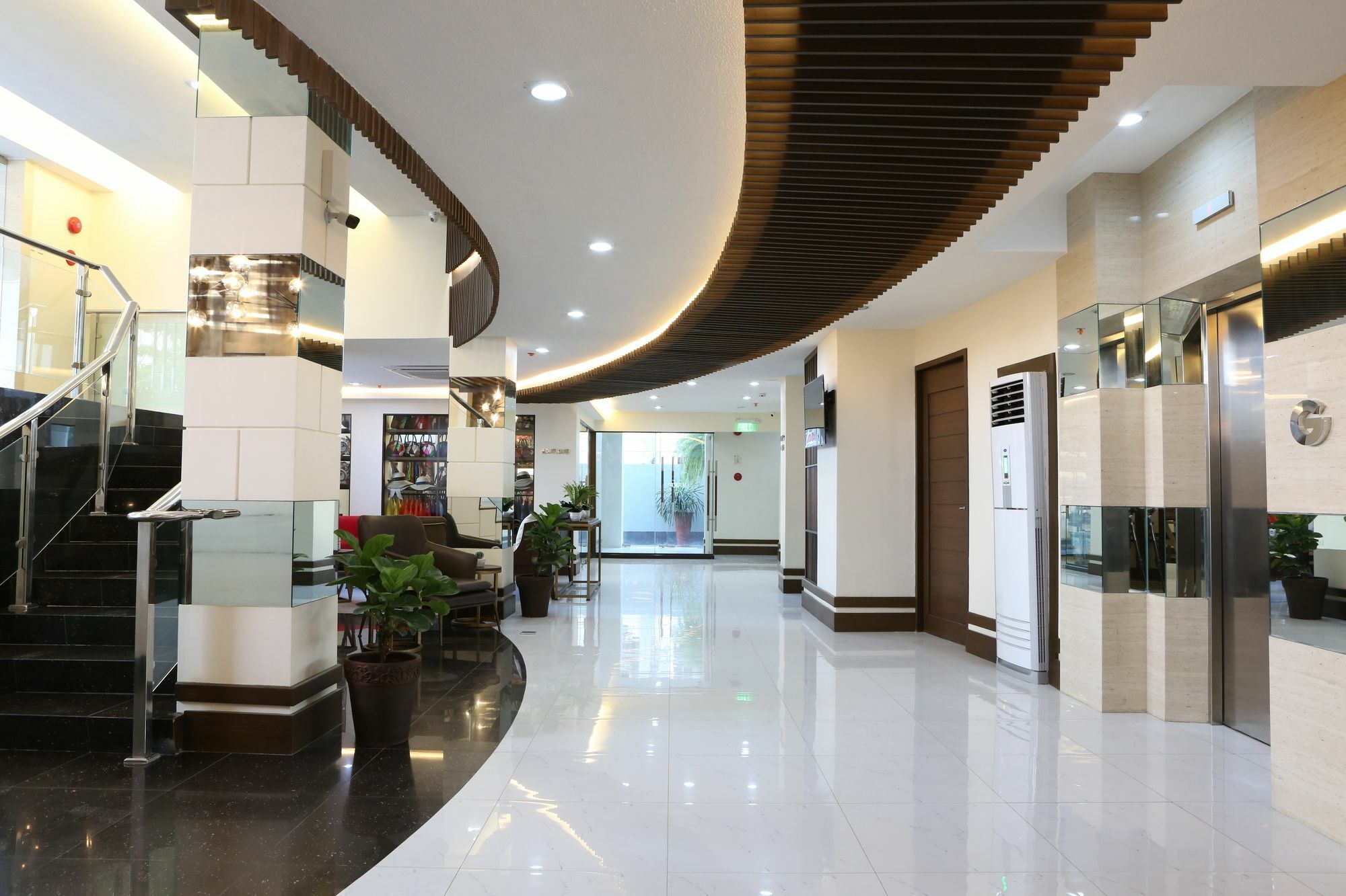 Achievers Airport Hotel Pasay Exteriör bild